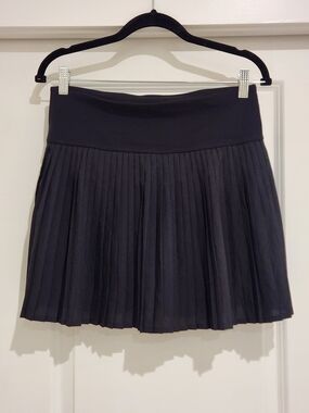 Quince Black Pleated Mini Skirt with Wide Waistband